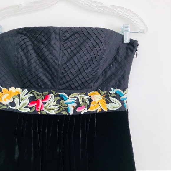 Floreat Evening Enchantment Velvet Dress - Picture 3 of 7